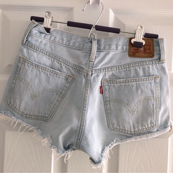 Levi’s 501 Cuffed Denim Shorts - Picture 2 of 6